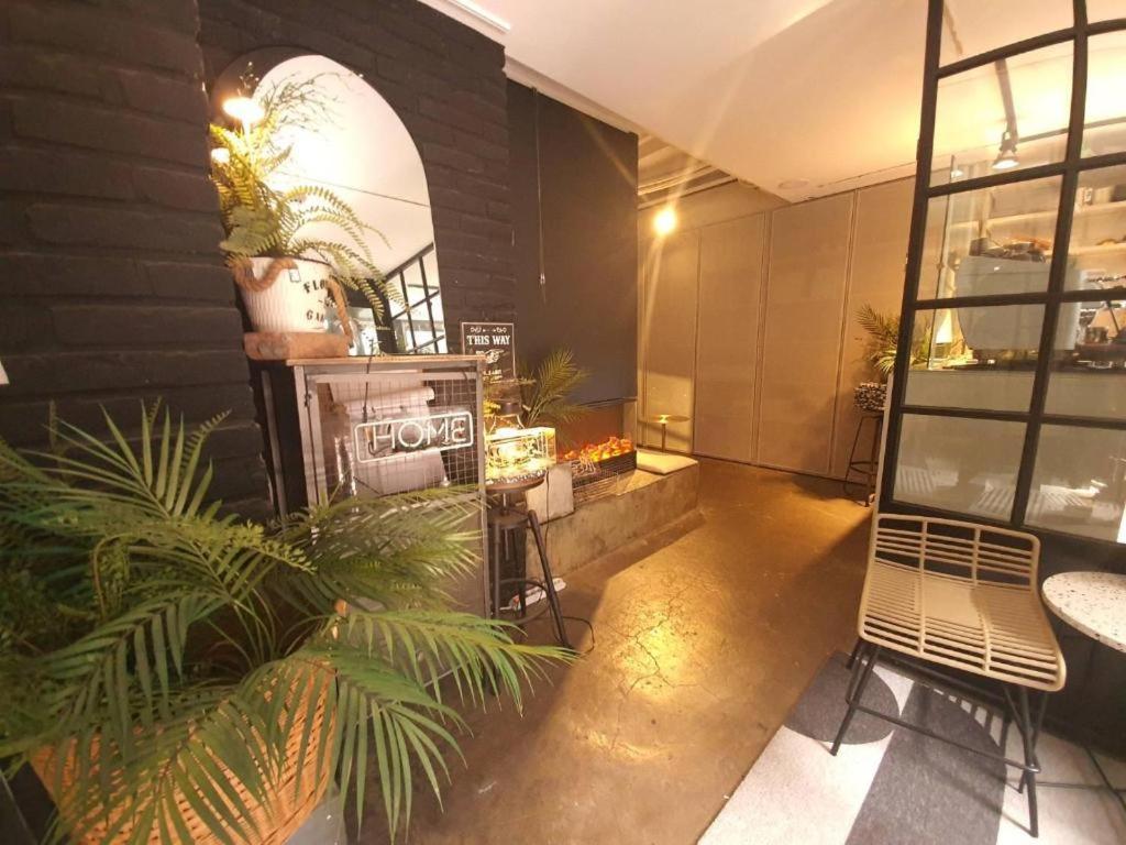 Mmmio Ii Design Myeongdong Motel 2*