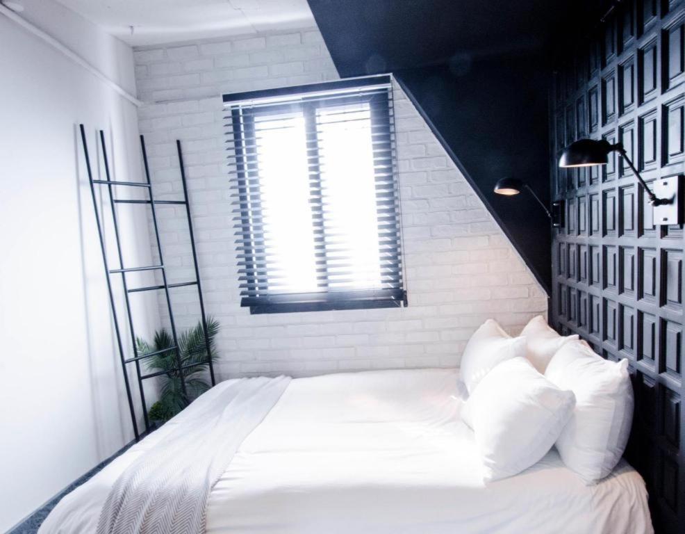 Motel Mmmio Ii Design Myeongdong Seul